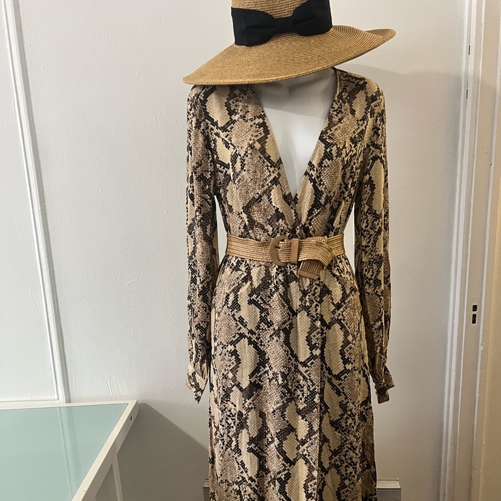 Gorgeous summer / transition dress from H & M